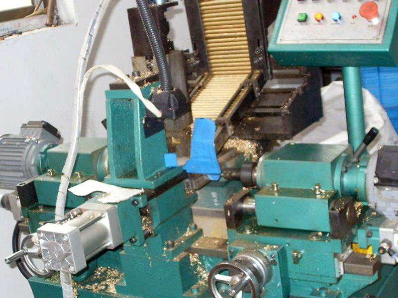 自动钻攻机需要调试多久?