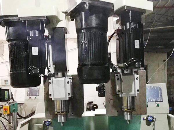 钻孔机怎么安装?玻璃钻孔机爆孔裂孔原因是什么?