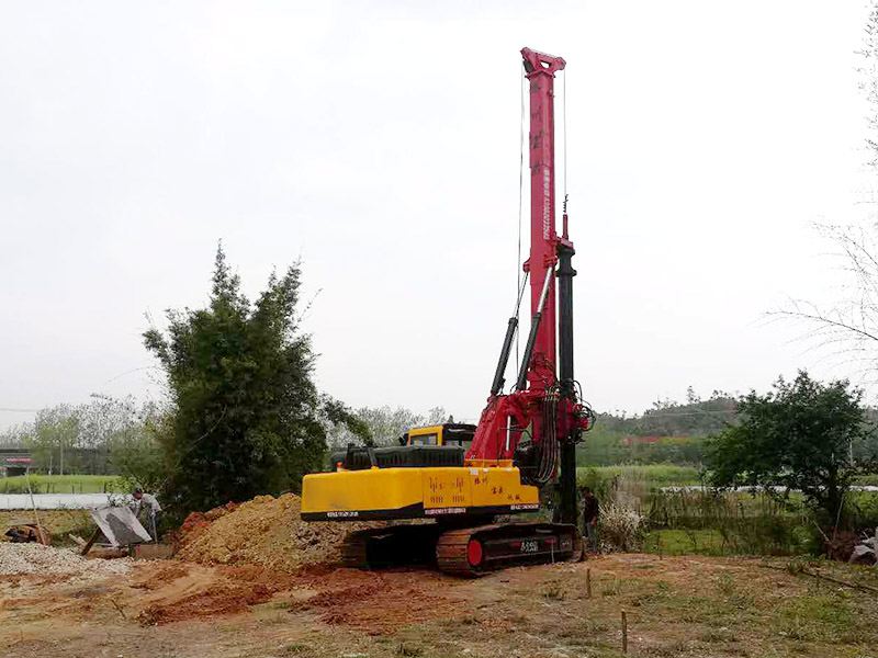 钻孔机怎么打地基?地基好工具