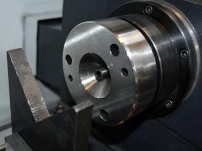 深度分析深钻孔床的三种加工系统